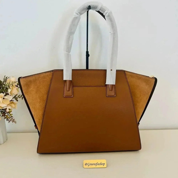 Michael Kors Avril Extra-Large Leather and Suede Tote Bag Luggage - Picture 4 of 10